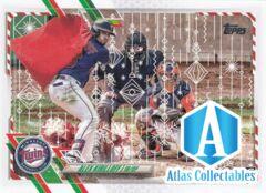 2021 Topps Holiday Walmart ALEX KIRILLOFF SP Santa Present Sack Short Print RC